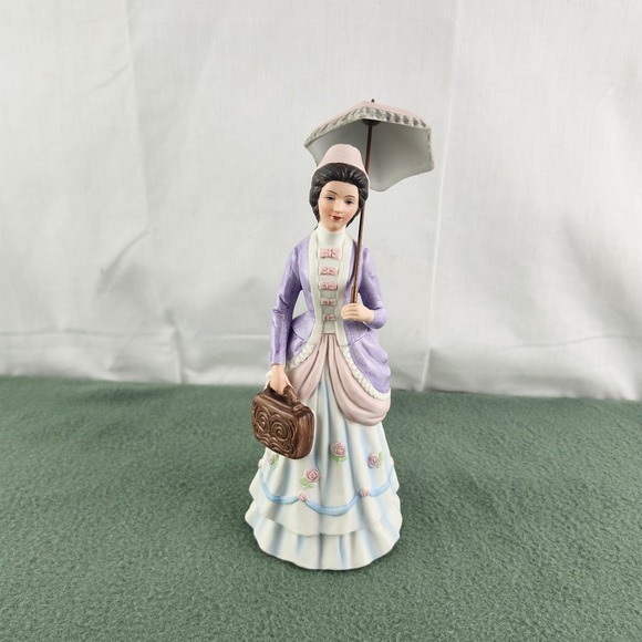 Avon Other - FIRST 1978 Avon President's Club Porcelain Mrs. Albee Award Figurine VTG. No Box